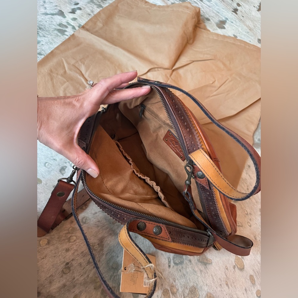 Patricia Nash Brown leather handbag - Picture 6 of 6
